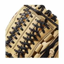 Wilson A2000 D33 Infield/Pitchers Baseball Glove - 11.75" -Wilson Sales Store D335